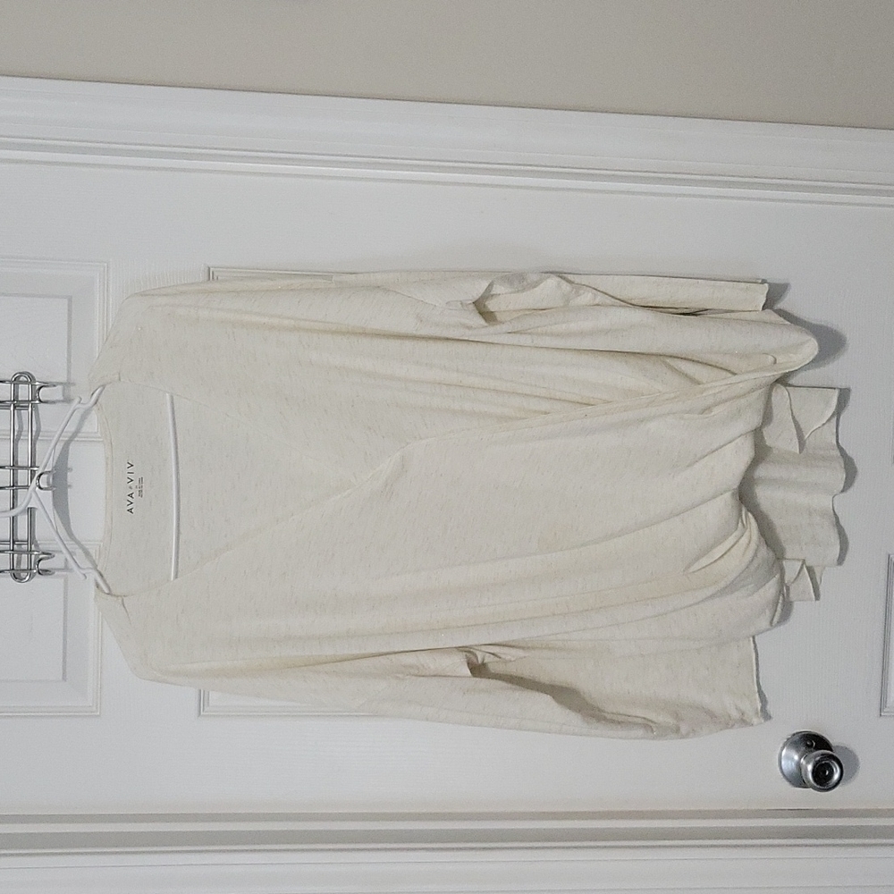 Crossover beige top